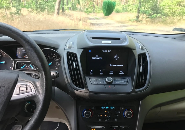 Ford Escape cena 63500 przebieg: 188000, rok produkcji 2017 z Nowa Sól małe 106